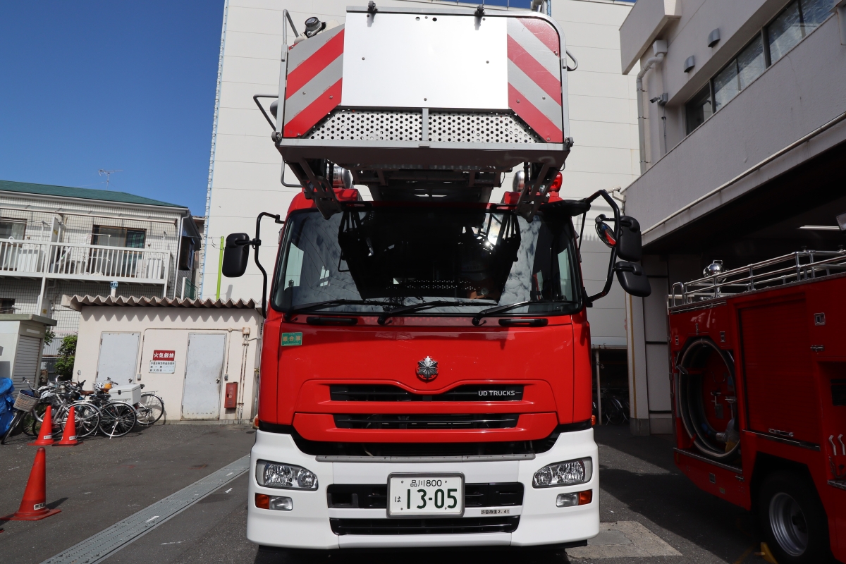 はしご車 | 東京消防庁