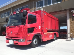 資材搬送車