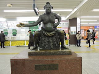 小岩駅前