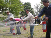 町会・自治会の方へ初期消火訓練の指導