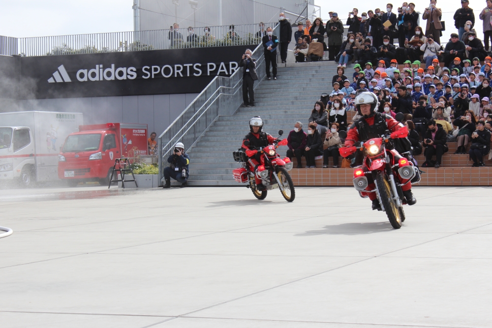 メインビジュアル画像：春の火災予防運動演習