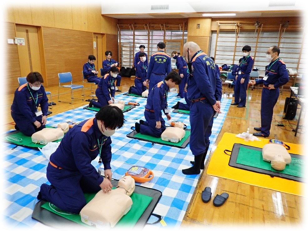 応急救護訓練のようす