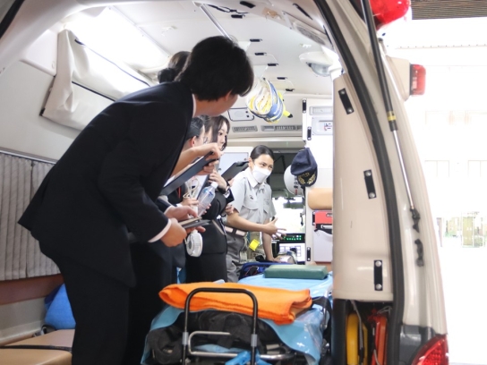 救急車両の見学