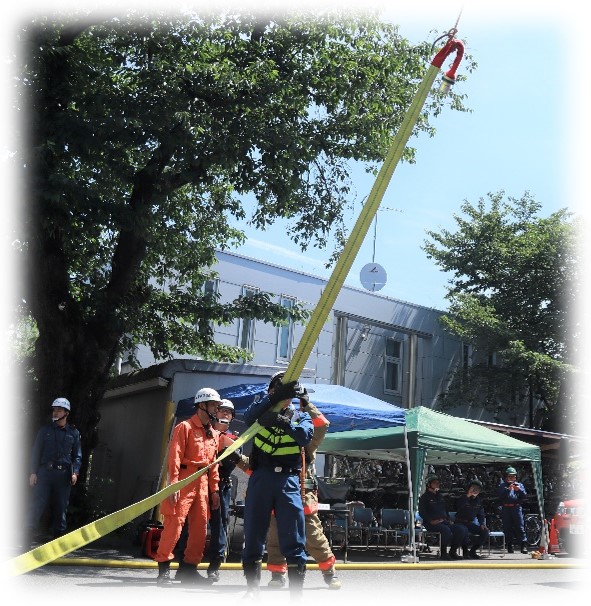 ホースつり上げのようす