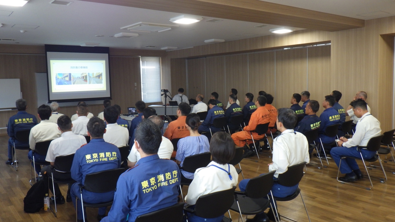法務室講師による法務巡回教養を実施しました。