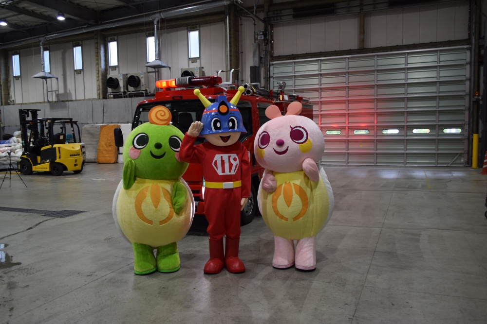 キュータ、こつこつカメちゃん、くるカメくん　コラボ