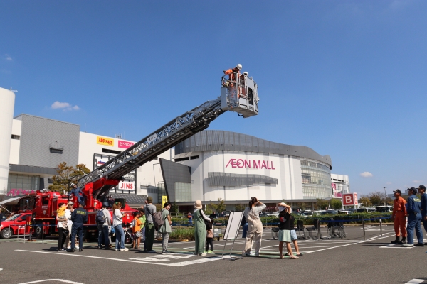 はしご車搭乗体験１