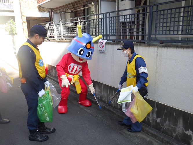 キュータごみ拾い