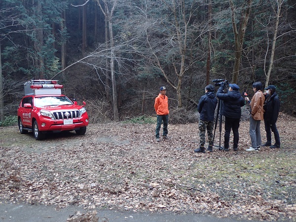 取材対応時の写真　（山岳訓練場にて）