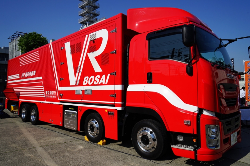 VR防災体験車
