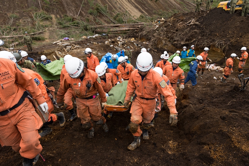 北海道胆振東部地震での活動写真